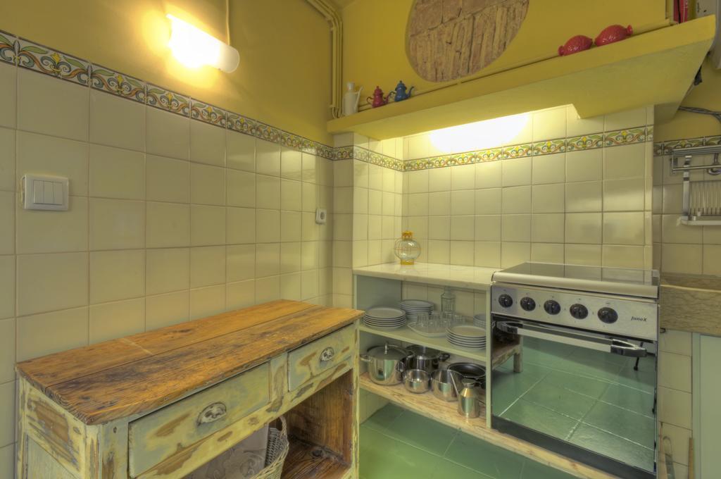 Stay Local In Alfama! Alice Central Home, Near River Lisboa Eksteriør billede