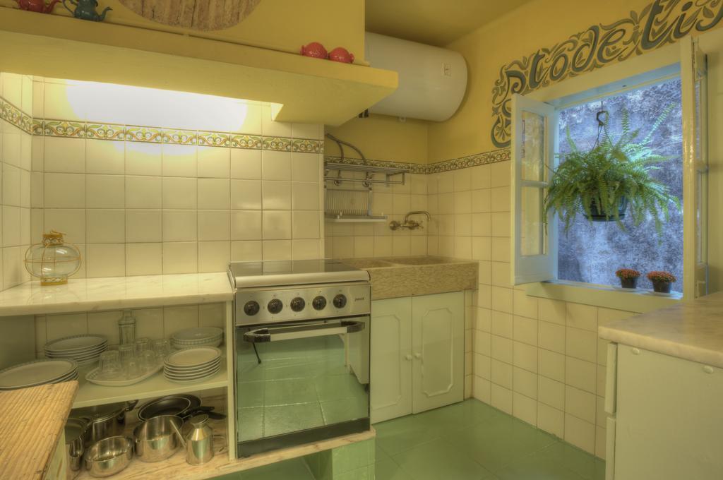 Stay Local In Alfama! Alice Central Home, Near River Lisboa Eksteriør billede