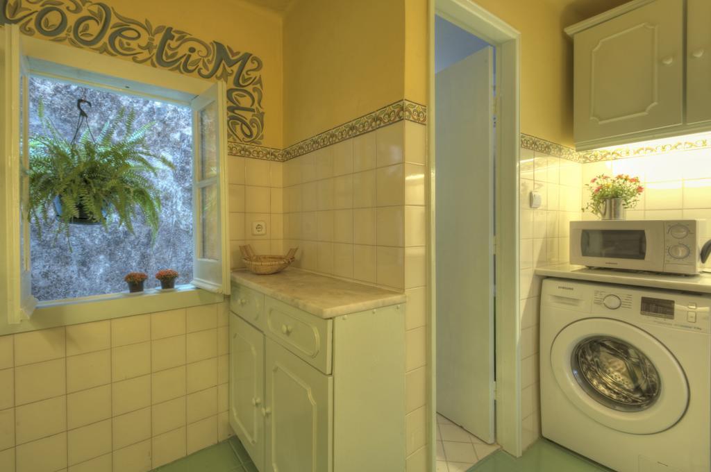 Stay Local In Alfama! Alice Central Home, Near River Lisboa Eksteriør billede