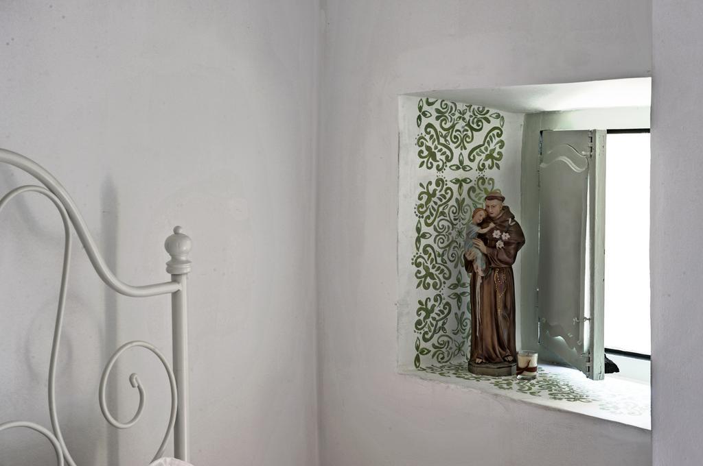 Stay Local In Alfama! Alice Central Home, Near River Lisboa Eksteriør billede